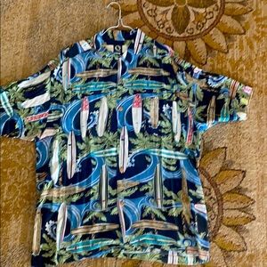 Men’s casual dress shirt